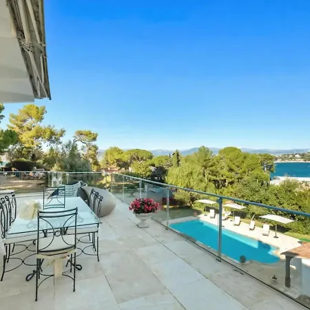 Villa Roc Lumiere - 12pax Antibes