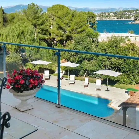Villa Roc Lumiere - 12pax Villa *